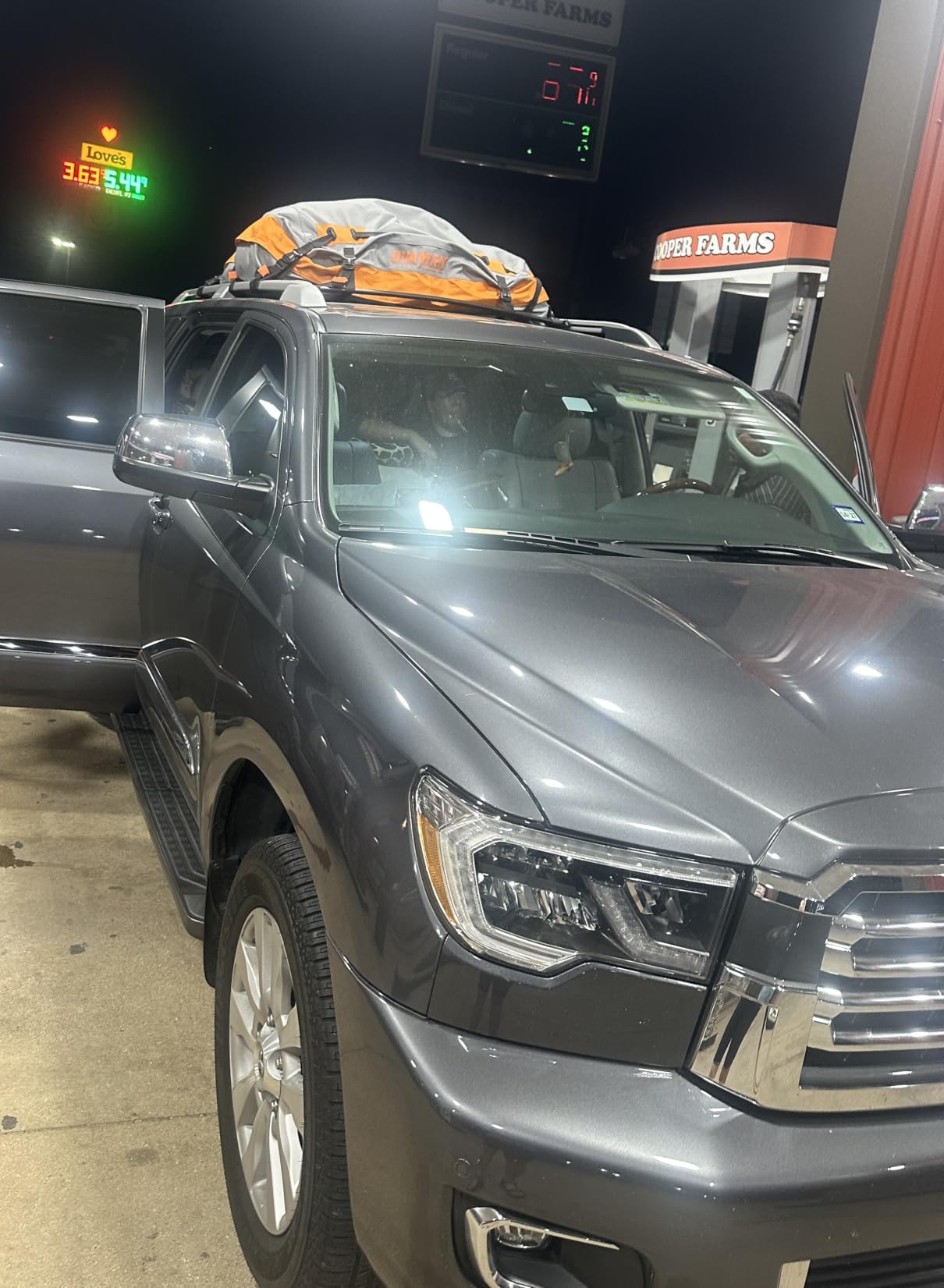 Car Rooftop Cargo Carrier Bag - 23 Cubic Feet Waterproof Heavy Duty 900D Roof Bag for All Vehicles SUV with/Without Roof Rack customer photo 1
