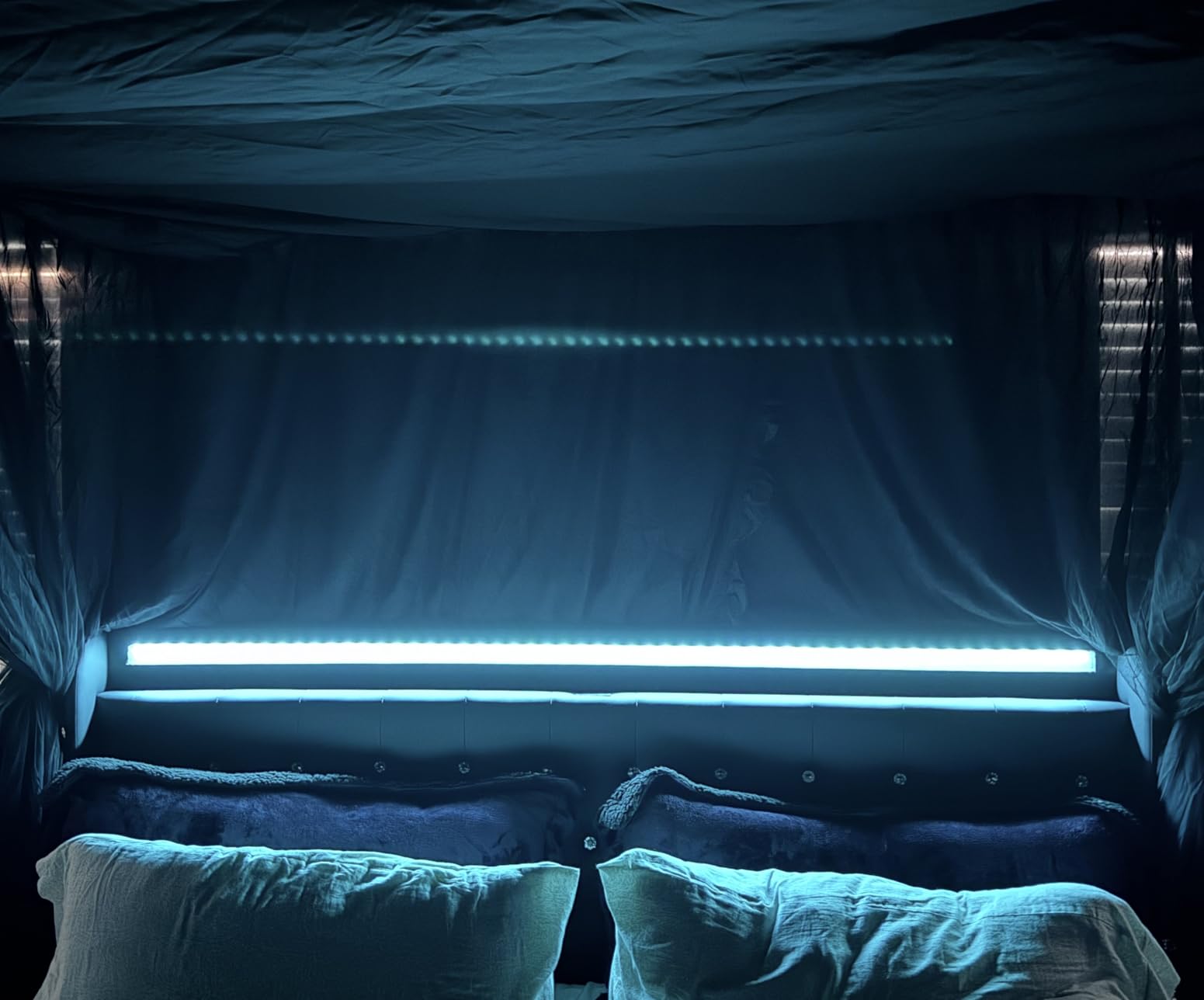 AIOOO 4 Corners Post Princess Curtain Bed Canopy Double Layer Cozy Mosquito Net Mesh and Cloth for Girls Adults Bedroom Decoration (Double-Black/Black, 59