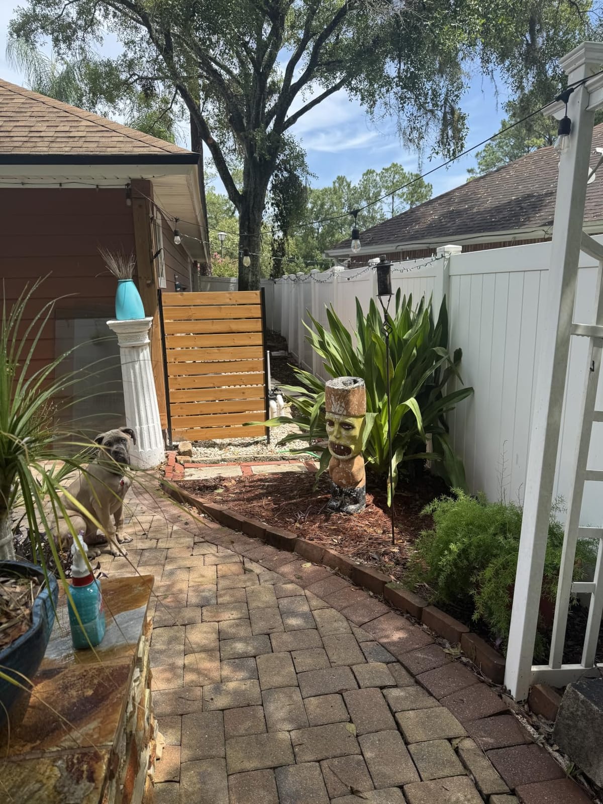 Enclo Concord Privacy Screen, Cedar Wood DIY No Dig Kit | 5ftH x 3.2ftW, Pre-Stained, 1 Panel, Hide Trash Cans, EC18022 customer photo 2