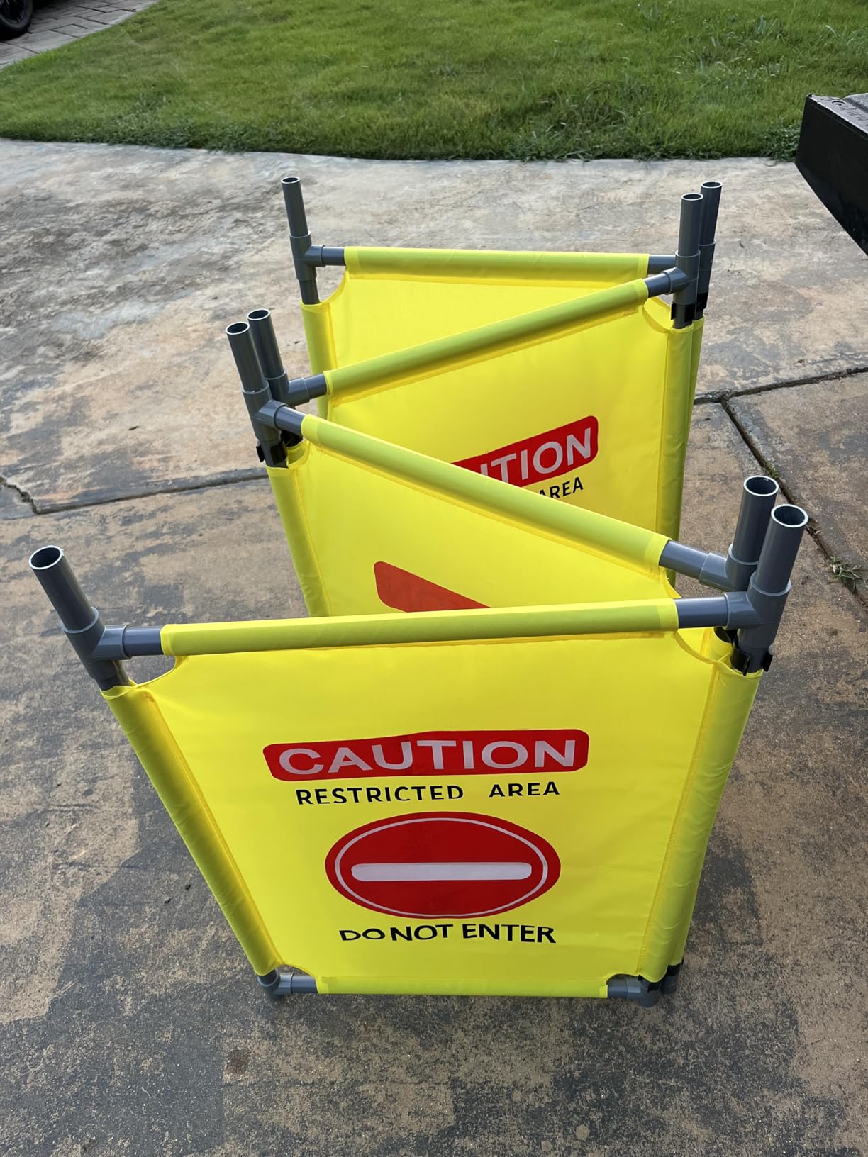 4 Panels Safety Barricade, 7.8 FT Foldable Security Sign Barrier | Heavy Duty PVC Frame Barricade, DO NOT Enter Gate High Visibility Caution Symbol Crowd Control customer photo 2