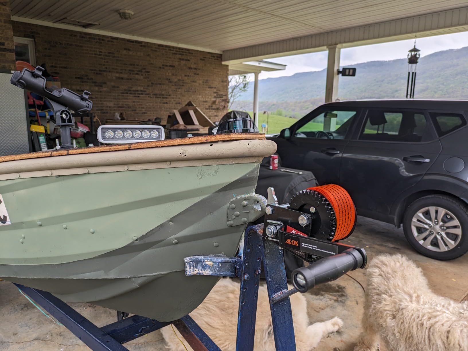 3500lbs Heavy Duty Boat Trailer Winch with 32FT Strap, 2-Way Ratchet 4:1/8:1 Gear Trailer Winch, Portable Hand Crank Winch for Boat, Truck, Trailer, RV, ATV, Jet Ski customer photo 2