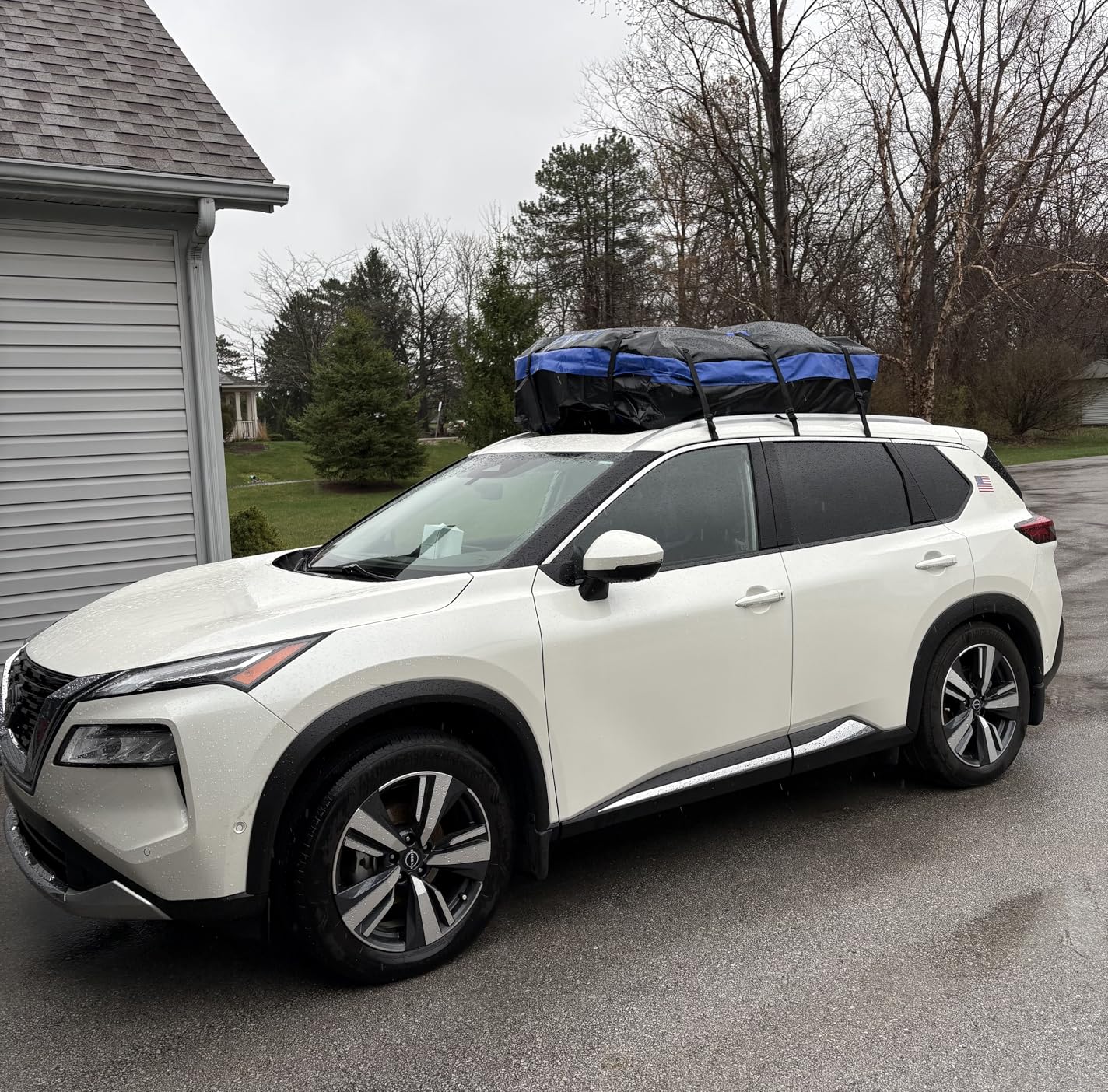 APTY 21 Cubic Feet Car Rooftop Cargo Bag Carrier, Soft Roof Top Luggage Bag for All Vechicles with/Without Racks customer photo 1