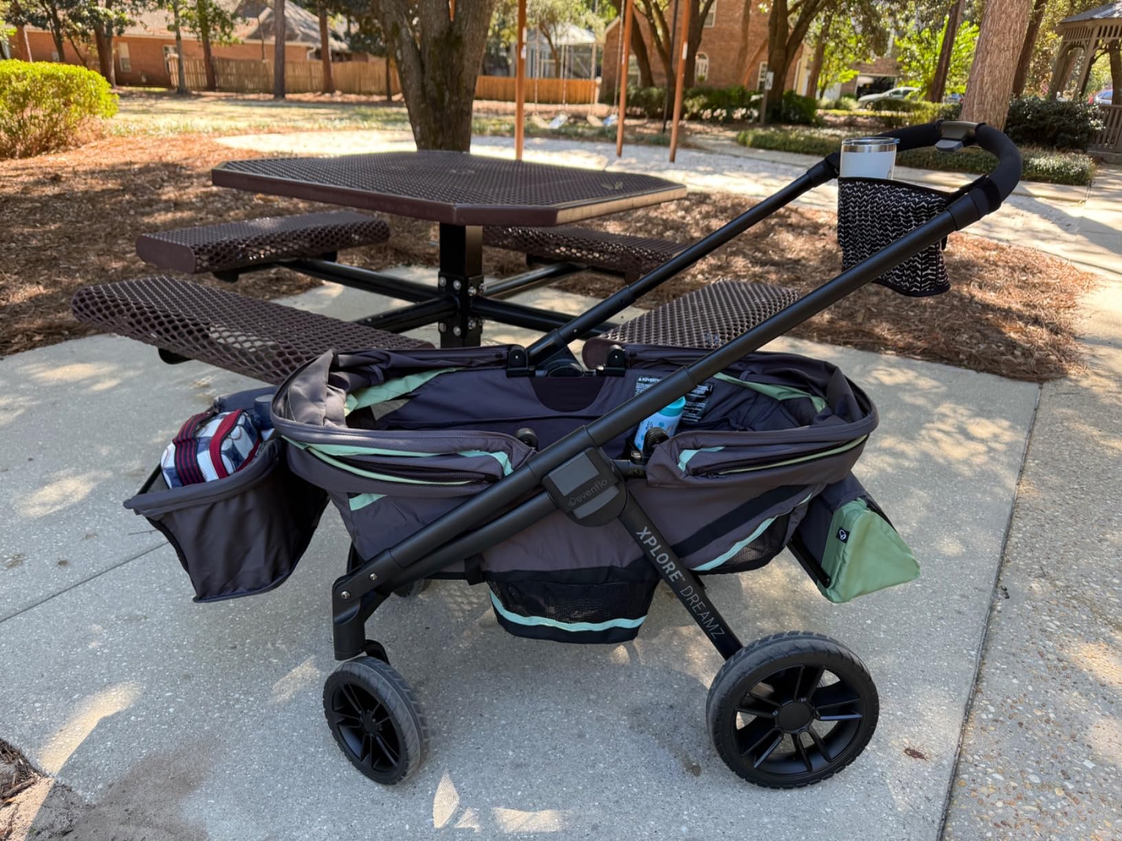 Evenflo Pivot Xplore Dreamz All-Terrain Stroller Wagon with Bassinet Insert (Voyager Green) customer photo 1