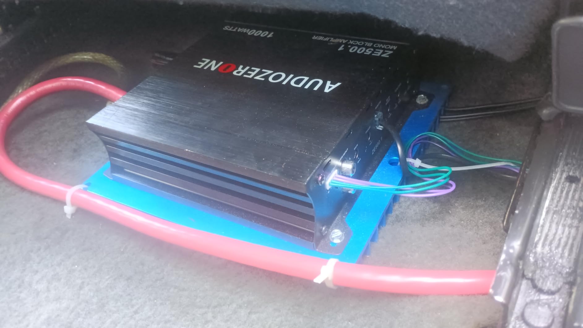 Car Audio Amplifier ZE500.1 1000W Monoblock Class D MOSFET Subwoofer Audio, 1-4 Ohm Stable, Low Pass Crossover, Mosfet Power Supply, Stereo customer photo 2