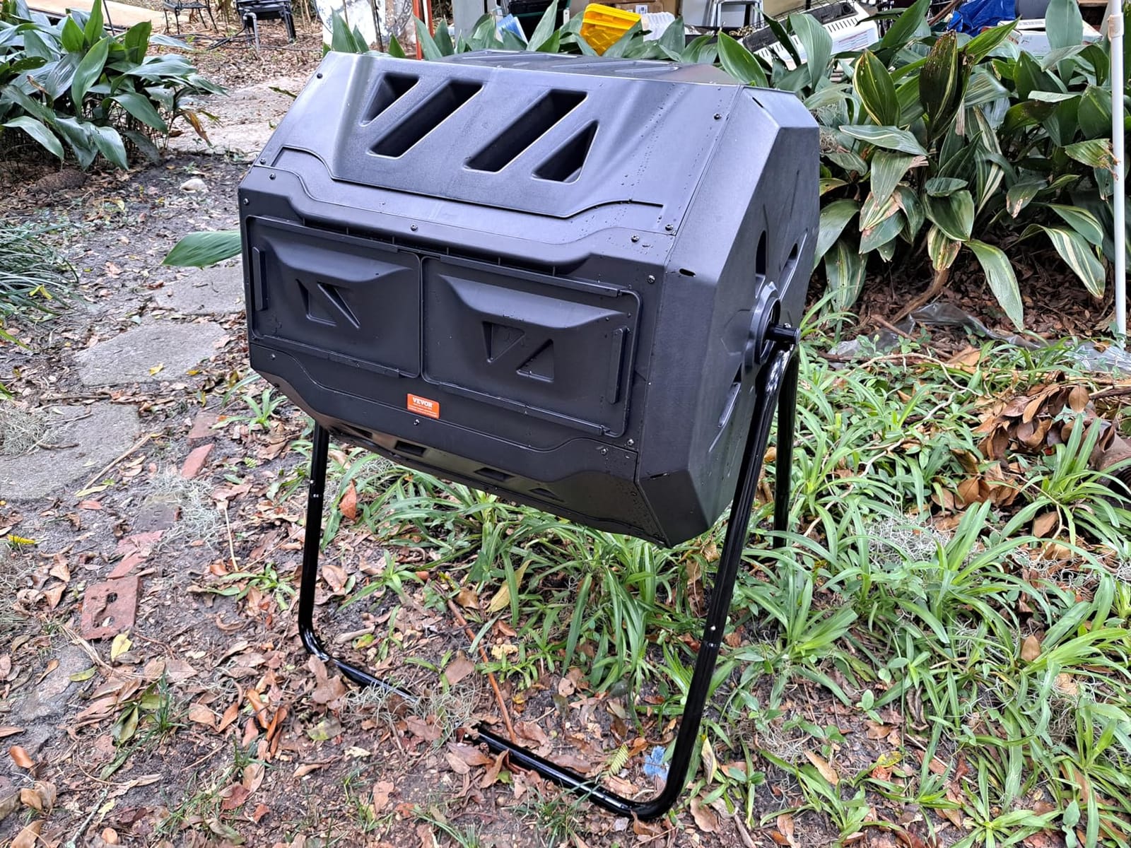 VEVOR Compost Bin, 43-Gal Dual Chamber Composting Tumbler, Large Tumbling Rotating Composter with 2 Sliding Doors and Steel Frame, BPA Free customer photo 1
