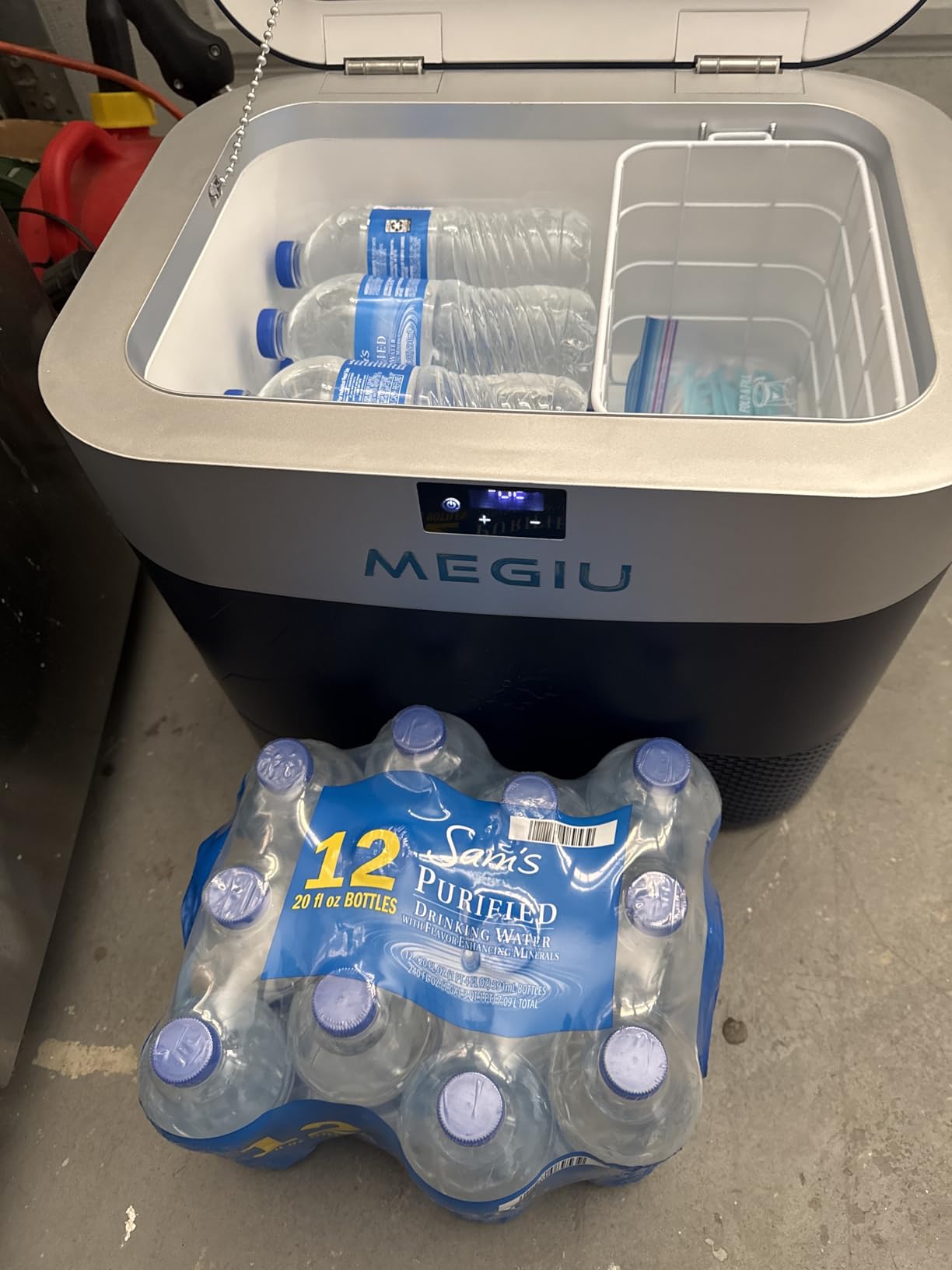 Megiu Car Refrigerator Portable Car Fridge 12V Refrigerator 23 Quart (22 Liter) Freezer Compressor Cooler 12V/24V DC 110~240 V AC for Outdoor Camping Travel Home Use -18℃~+15℃ (Blue) customer photo 1