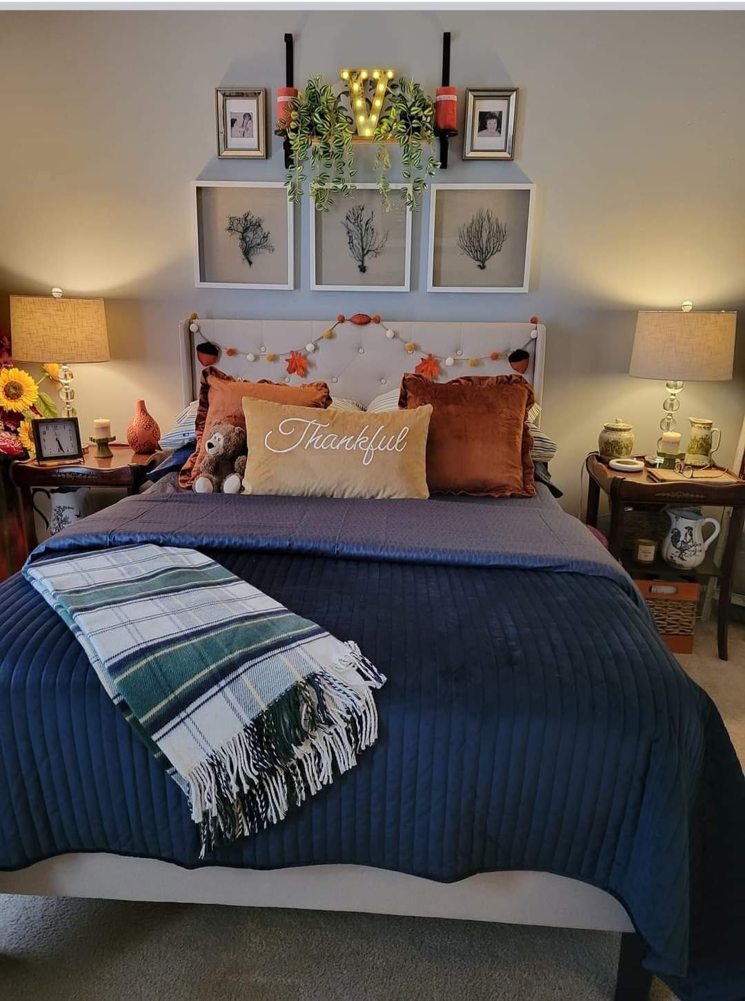 Feonase Queen Bed Frame with Upholstered Wingback Headboard, Platform Bed, Heavy Duty Wooden Slats Support, Light Gray customer photo 1