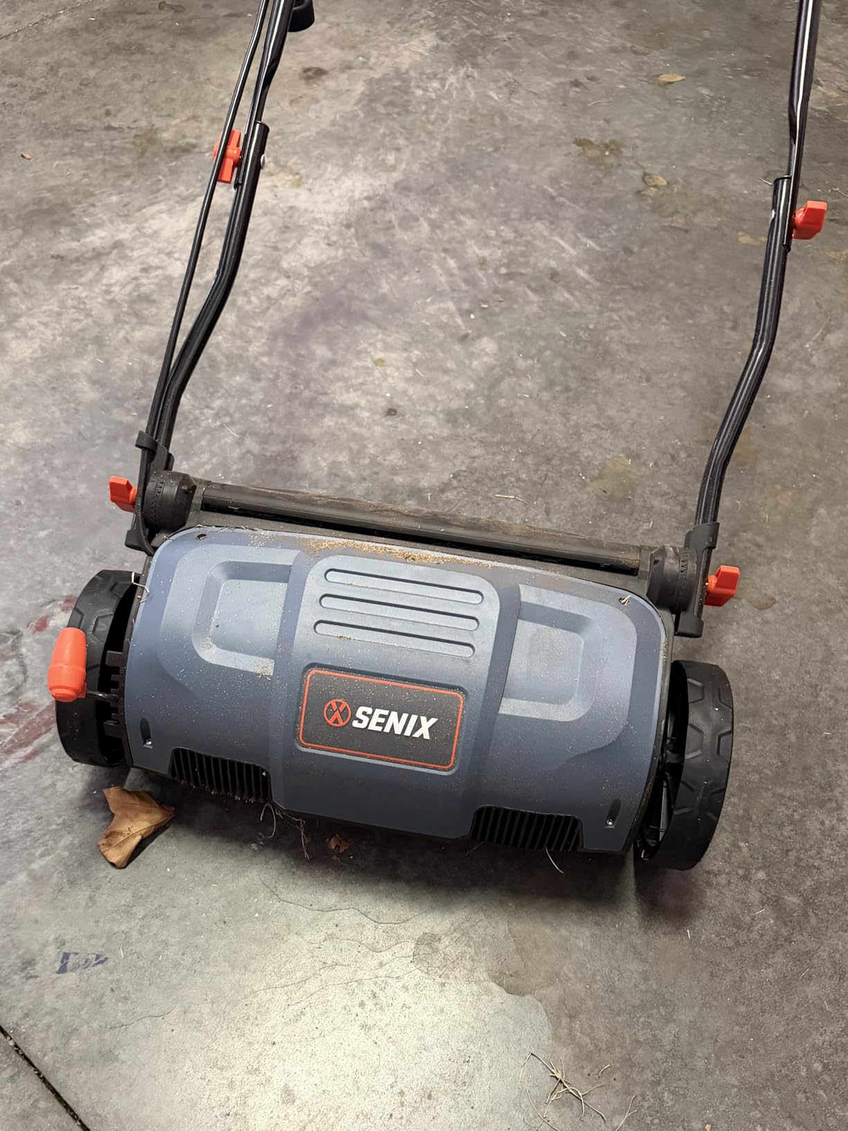 SENIX 13 Amp 15-Inch 2-in-1 Electric Dethatcher and Scarifier with 13.2-Gal Collection Bag, 4-Position Depth Adjustment, Walk Behind for Lawn Garden Care Removing Thatch, Quick-Fold (SCE13-M) customer photo 1