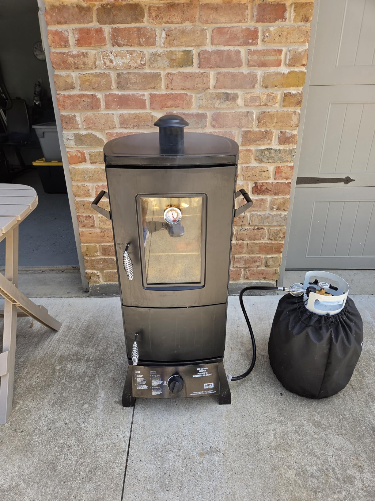 Propane Smoker with Cover, Vertical Meat Gas Smoker Grill Outdoor Heavy Duty 3 Removable Smoking Racks, Black customer photo 1