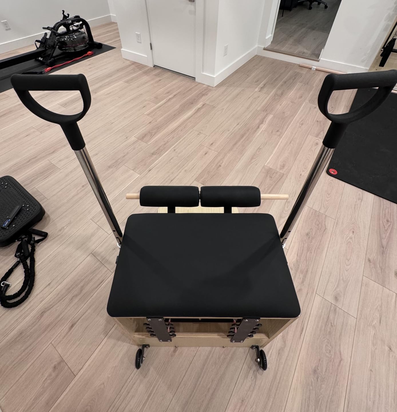 EchoMe Plates Combo Chair with Handles, Split-Pedal Stability Pilates Chair, Yoga Fitness Trainer, Pilates Reformer Machine, Pilates Equipent of Maple Wood for Home use and Studio Use customer photo 1