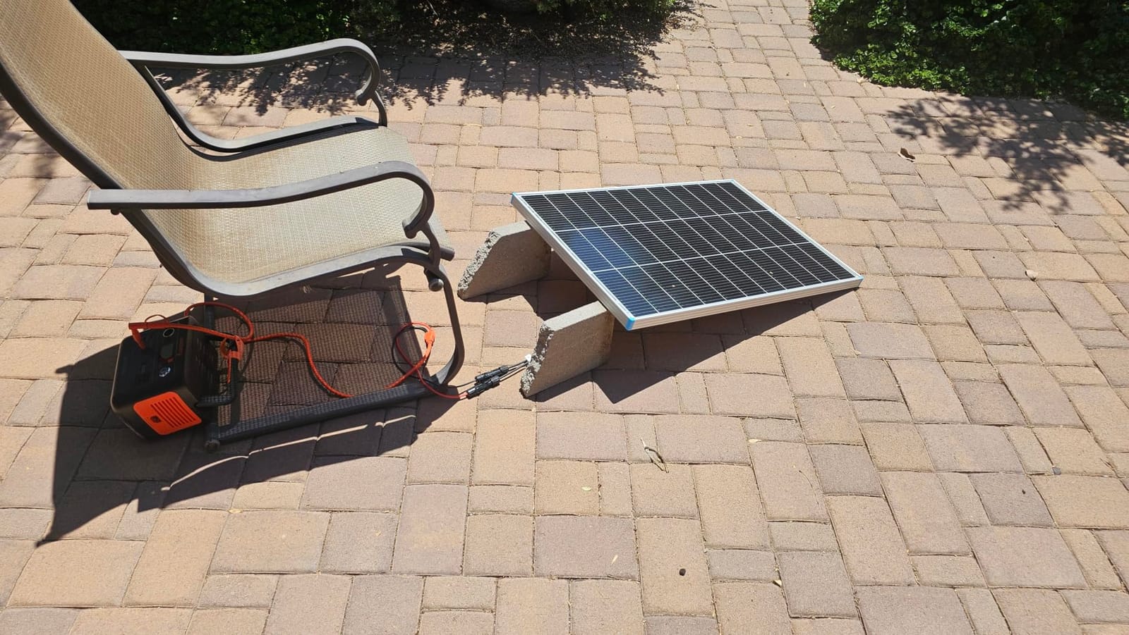 Renogy 100 Watt Solar Panel N-Type, 16BB 25% High-Efficiency | 100W Solar Panel for RV, Upgraded Smaller & Lighter Design, Save Space on RV, Marine, Boat, Trailer, Roof & Off-Grid, IP67 customer photo 2