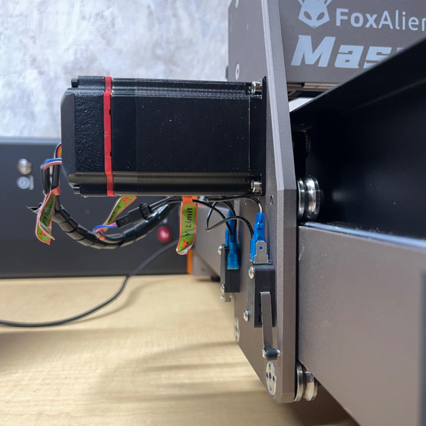 FoxAlien Masuter 3S CNC Router Machine with NEMA 23 Closed-Loop Stepper Motor, 400W Spindle 3 Axis Engraving Milling Machine for Wood Acrylic Aluminum Carving Cutting customer photo 1