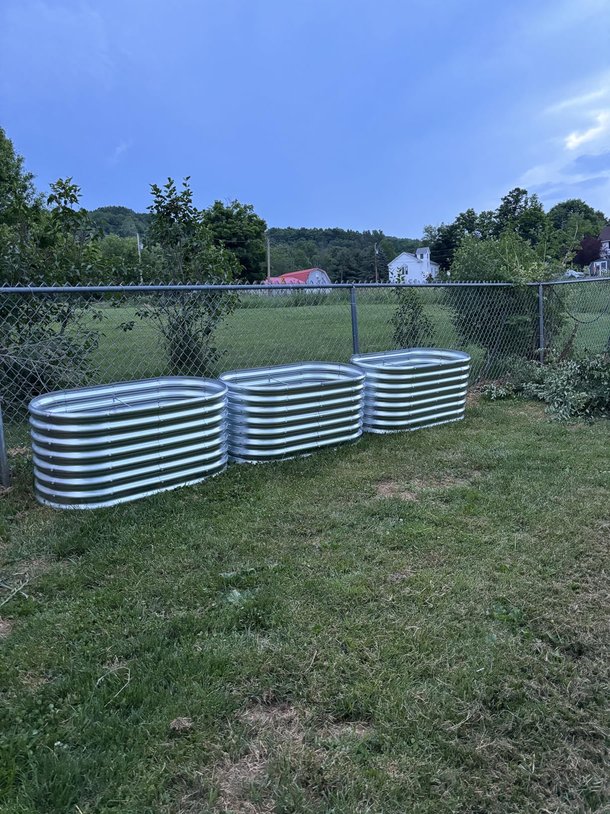 Land Guard Galvanized Raised Garden Bed, 8x4x2ft Planter Boxes Outdoor, Oval Larger Metal Planter Boxes for Vegetables, Fruits, Flowers (Silver) customer photo 1