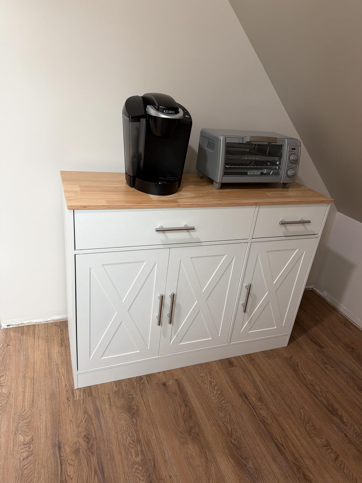 Shintenchi 42-Inch Modern Farmhouse Sideboard Buffet Cabinet with Barn Doors, White customer photo 1