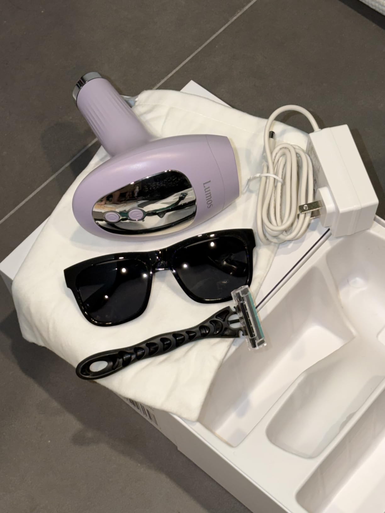 Beauty LUMOS Laser IPL Hair Removal Device for Women and Men - 50F CoolMax Technology, 999,999 Flashes, 3-in-1 with Skin Sensor for Nearly Painless Permanent Hair Removal customer photo 2