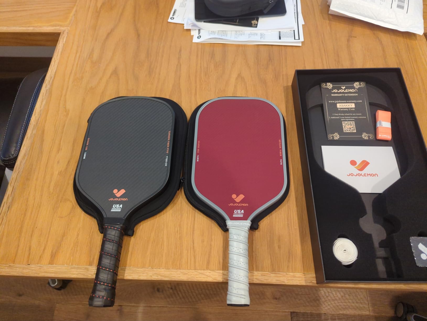 JOJOLEMON Pickleball Paddles, Carbon Fiber Pickleball Paddle with a 16mm Shark Power Polymer Core customer photo 1