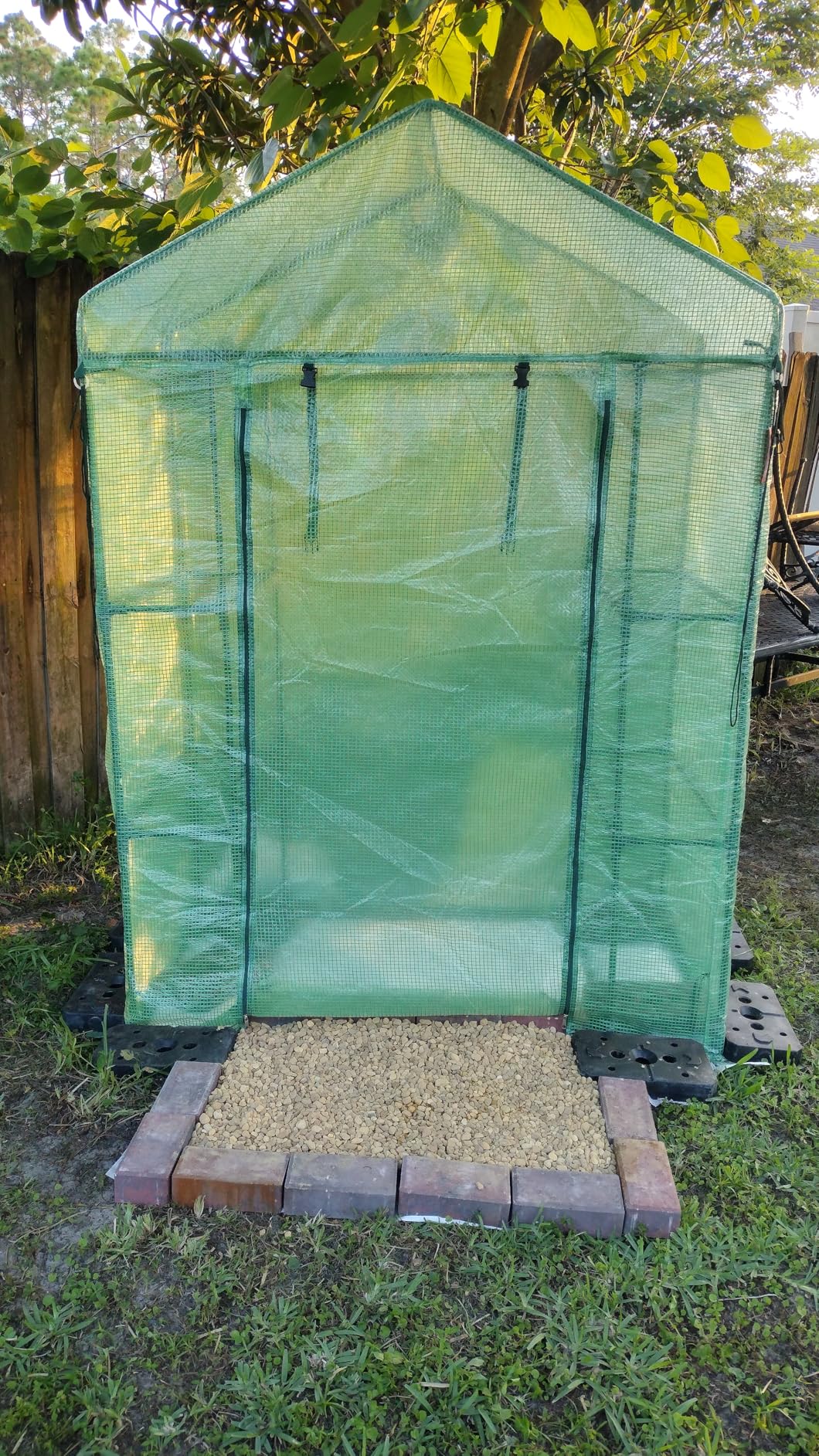 VEVOR Walk-in Tunnel Greenhouse, 9.6x6.4x6.2 ft Hoop House Greenhouse Tunnel, Plant Hot House with Galvanized Steel Frame, White PE Cover, Roll-up Zipper Door and 6 Windows for Outdoor customer photo 2