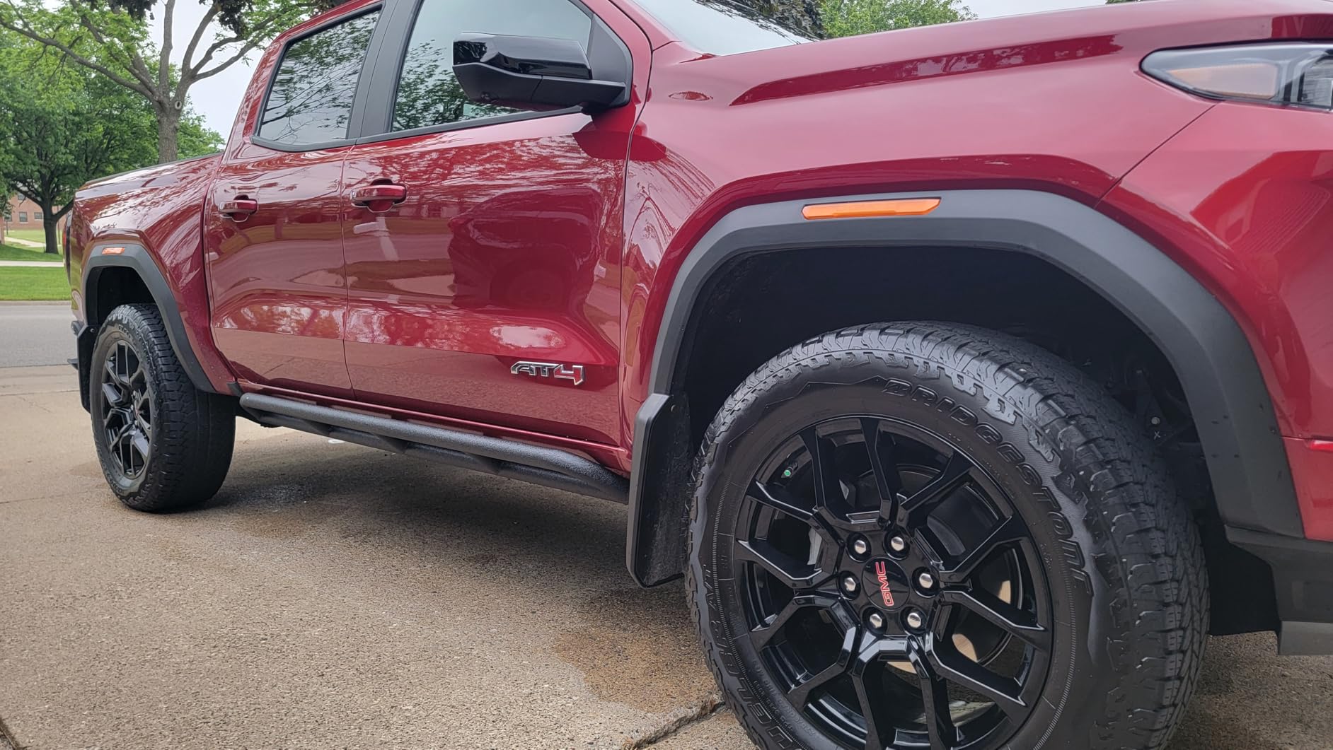 Hooke Road Rock Sliders Rocker Gurad Nerf Bars for 2015-2026 Chevy Colorado & GMC Canyon Crew Cab Pickup, Textured Black Steel Tubing Running Boards customer photo 1