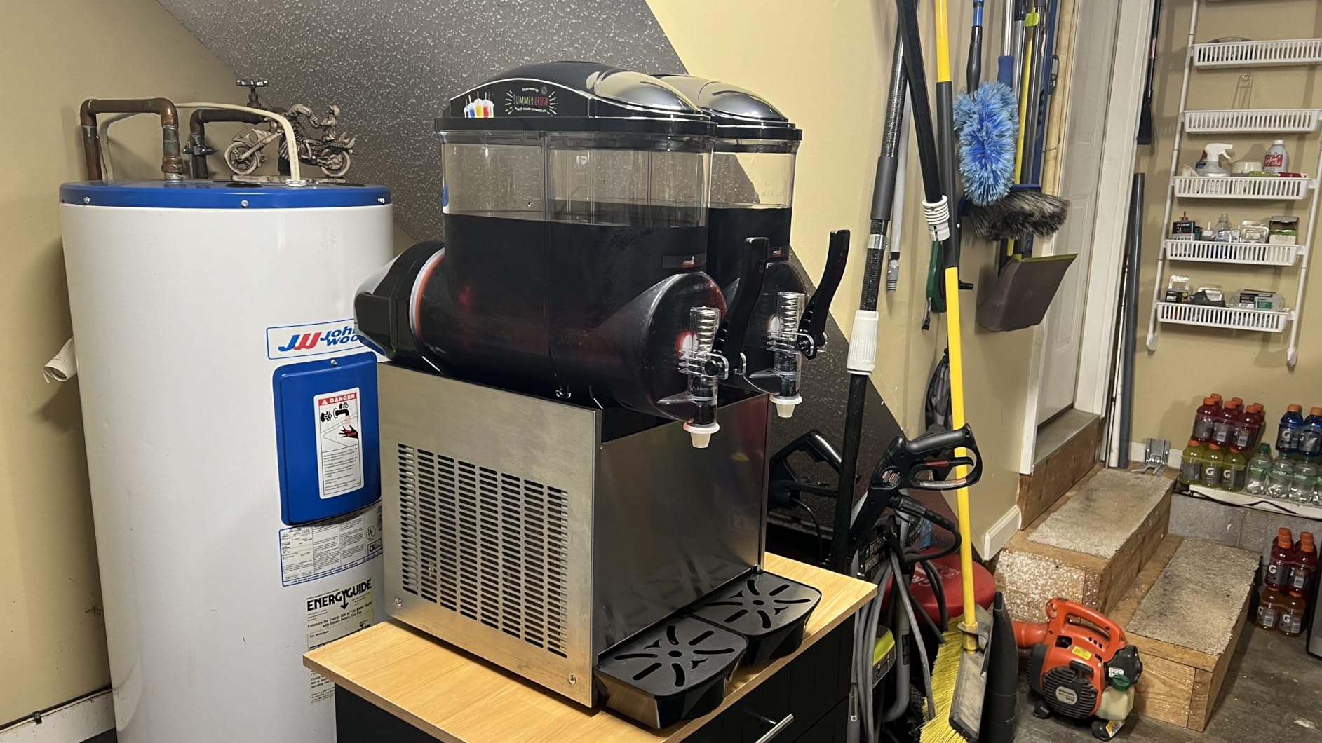 Commercial Slushy Machine 3 Bowls, 11.7 Gallons (3 * 3.9gal) Frozen Drink Machine 900W Stainless Steel Margarita Machine, Wine Slush Maker for Restaurant Bar customer photo 1