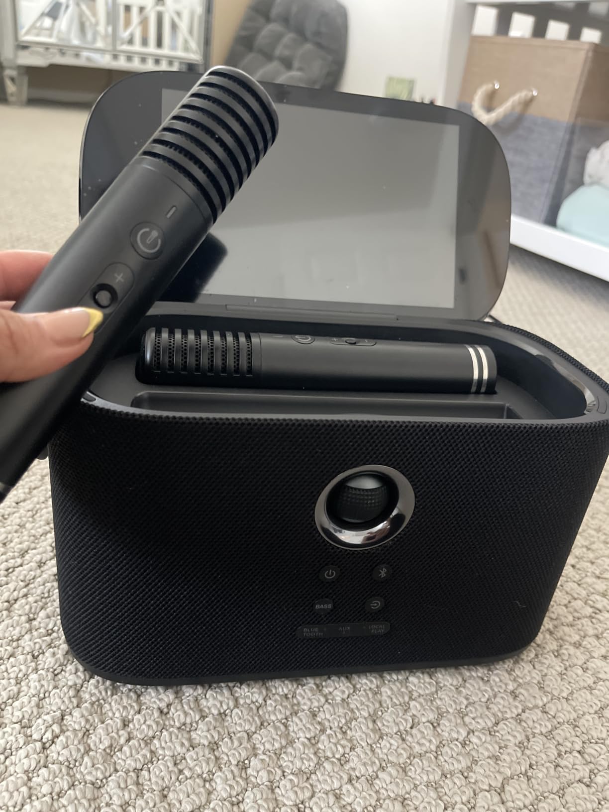 Portable Karaoke Machine for Adults, Built-in Lyrics Display and Screen, 2 Self-Charging Wireless Microphones, Karaoke App, 140W Speaker, Connects to TV for Home Party Birthday Outdoor Camping customer photo 1