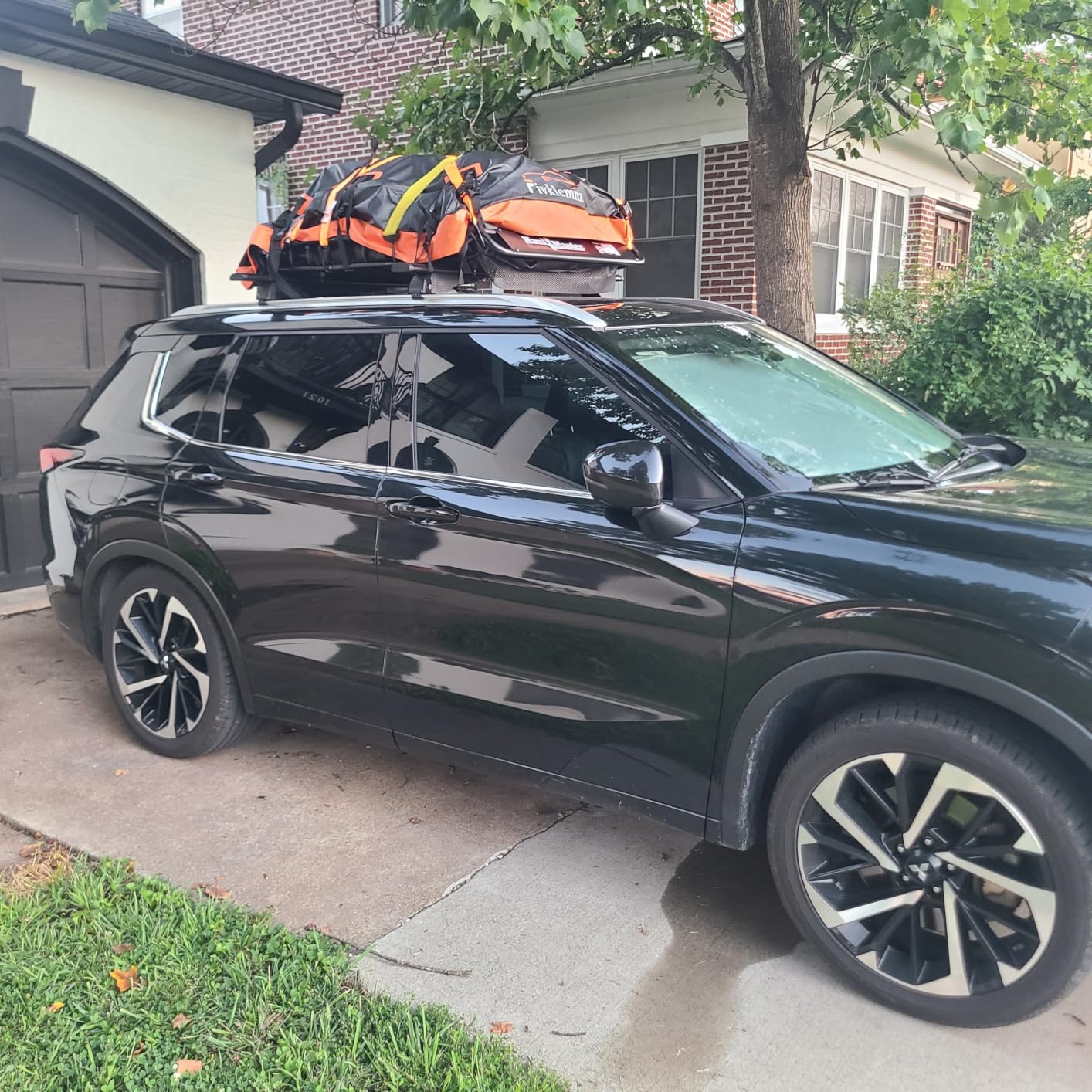 30 Cubic Rooftop Cargo Carrier Waterproof Soft Car Roof Bag for All Top of Vehicle with/Without Rack customer photo 1