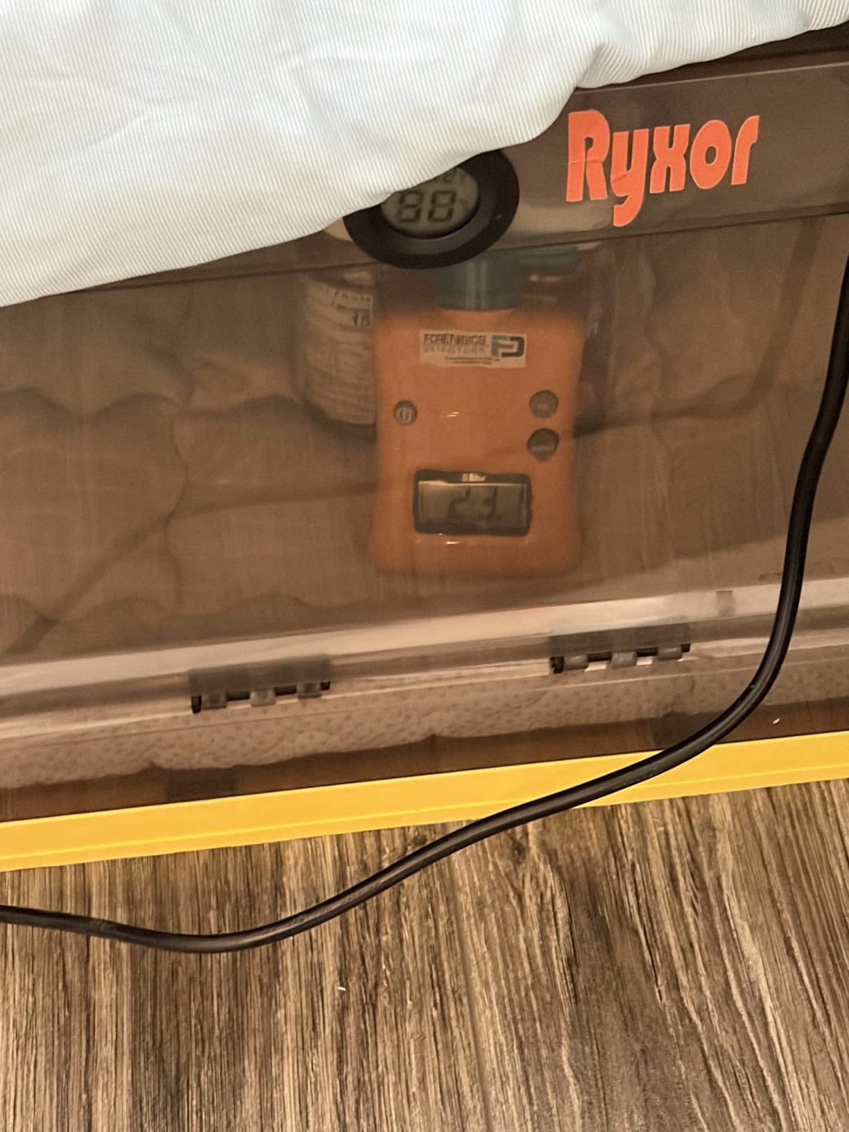 Pet Nebulizer Nest, Cat & Dog Oxygen Chamber, Small Pet Oxygen Inhalation Box (Gray, Intermediate) customer photo 1