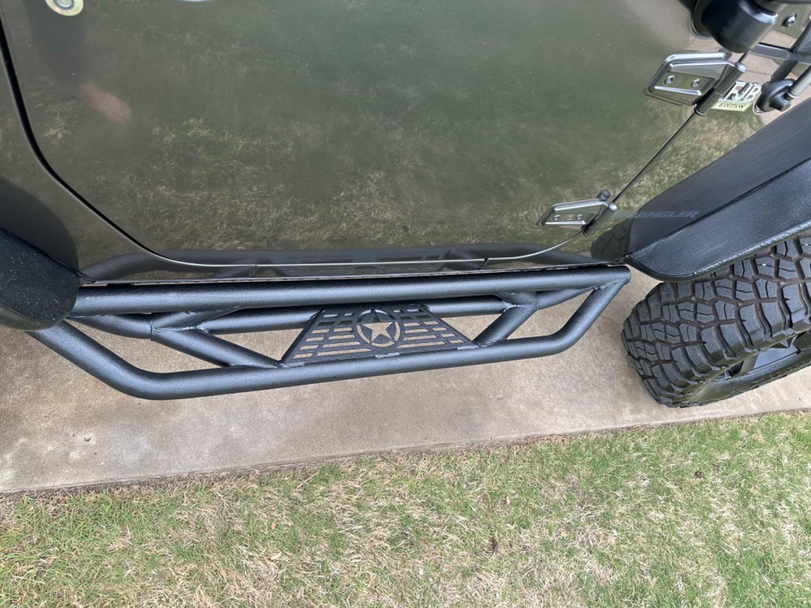 Rock Slider Compatible for Jeep Wrangler JK 4 Doors Running Boards | 2007-2018 JK JKU | Heavy-Duty Carbon Steel, Black Powder Coated | 550 LBS Capacity customer photo 2