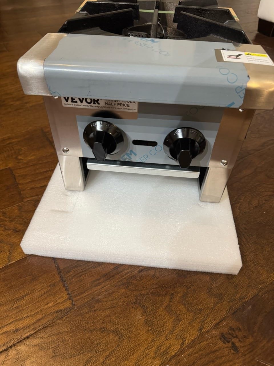 VEVOR Commercial Gas Stove with 4 Burners, Propane and Natural Gas Countertop Cooking Stove Range, Stainless Steel Gas Hot Plate, Commercial Cooking Equipment for Restaurant, 112,000 BTU customer photo 2