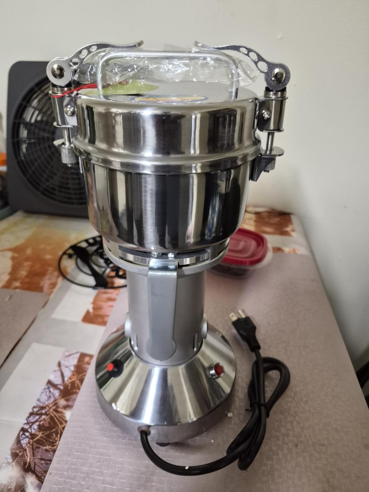 Grain Grinder Mill 250g Electric Stainless Steel Grain Grinder 1480W High-speed Spice Herb Grinder for Corn, Flour, Wheat, Pepper and Coffee Bean customer photo 1