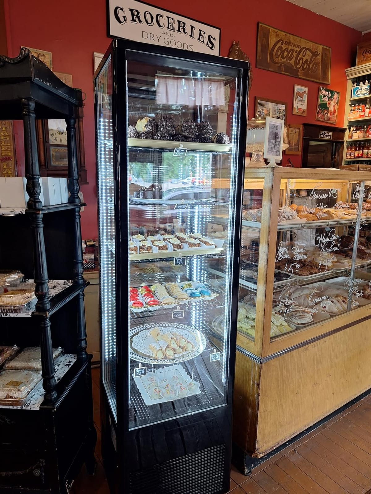 VEVOR Refrigerated Display Case, 9.8 Cu.Ft./278L Large Pastry Display Case, 5-Tier Commercial Display Refrigerator with LED Lighting, TURBO Cooling, Frost-Free Air-Cooling, for Bakery customer photo 1
