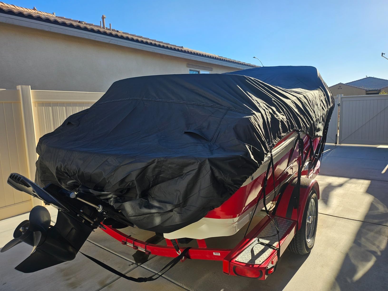 5-Ply 1600D+1200D Pontoon 25'-28' Boat Cover - Fully Waterproof & Ultra-Durable Tear-Resistant, with Large Storage Bag & Reinforced Windproof Straps customer photo 1