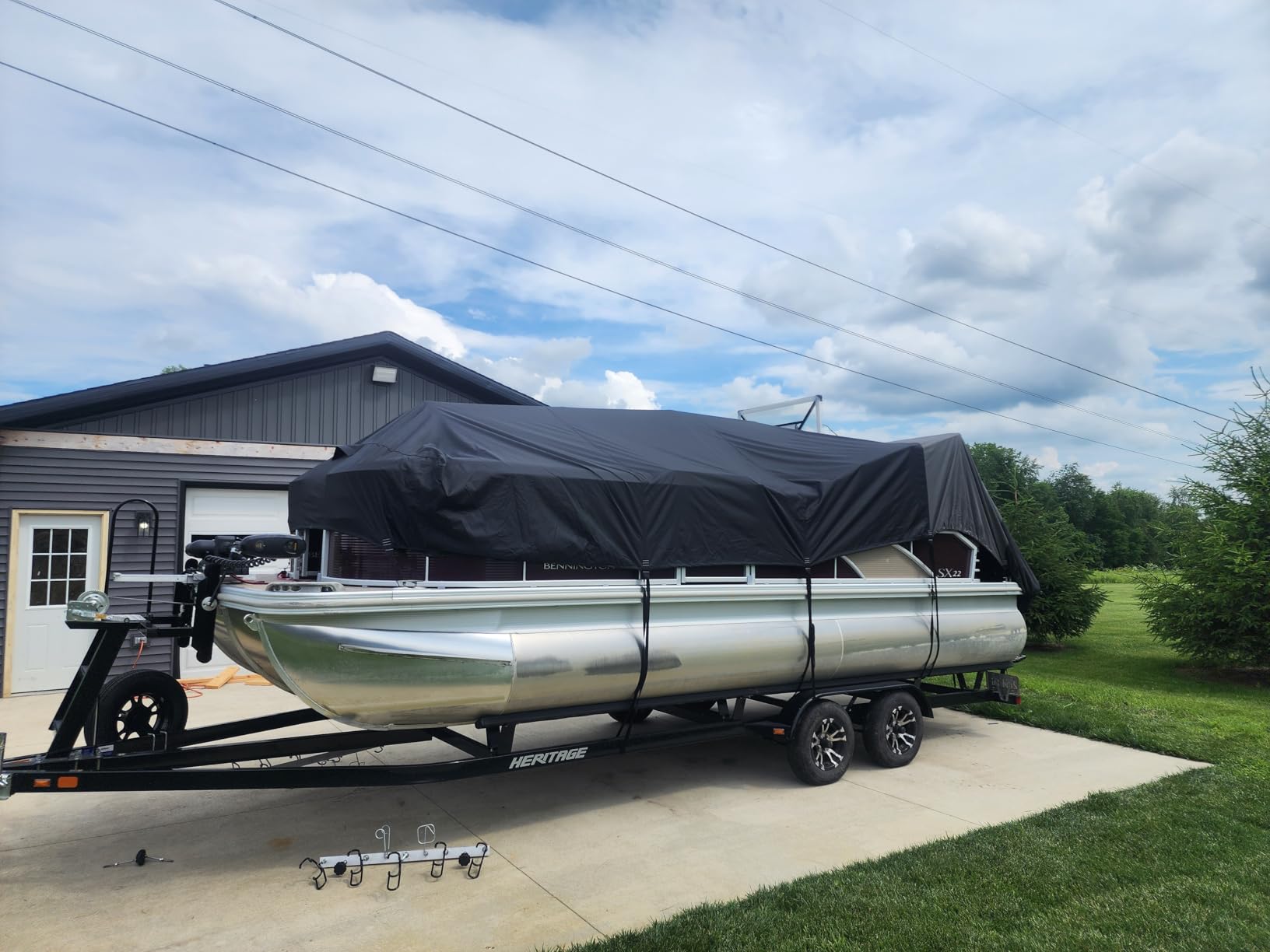 5-Ply 1600D+1200D Pontoon 25'-28' Boat Cover - Fully Waterproof & Ultra-Durable Tear-Resistant, with Large Storage Bag & Reinforced Windproof Straps customer photo 2