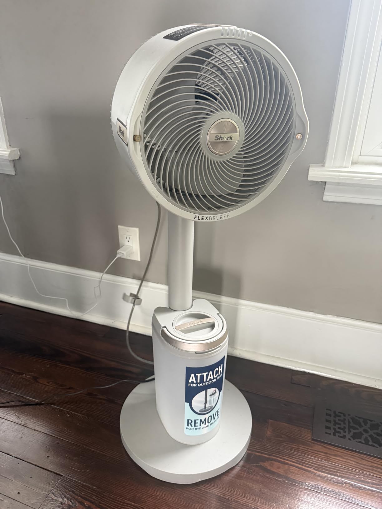 Shark FlexBreeze Pro Mist 2-in-1 Fan with Integrated Mist, Charcoal, FA302 | Corded/Cordless, Pedestal to Tabletop, up to 24-Hr Battery, up to 70 Ft of Power, 5 Speeds, with Integrated Misting Tank customer photo 1