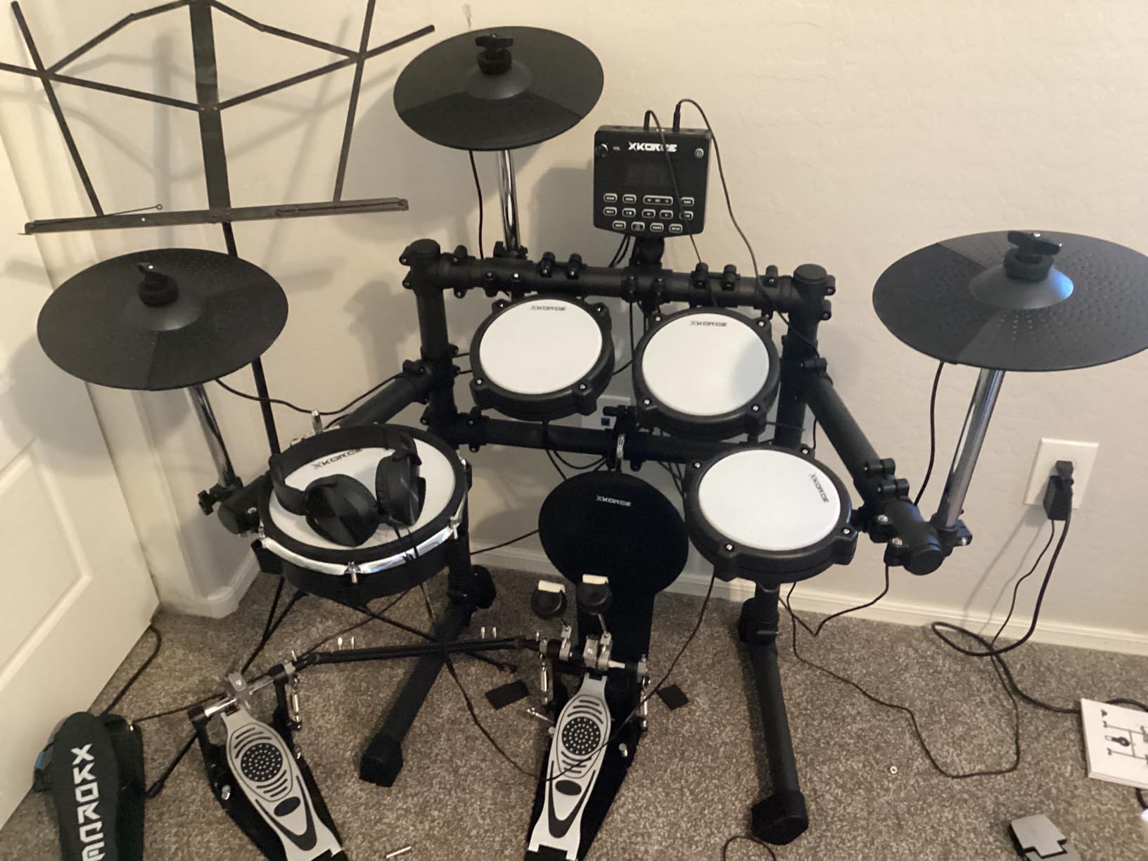 Electronic Drum Set Electric Drum Kit with 4 Quiet Mesh Pads and 6
