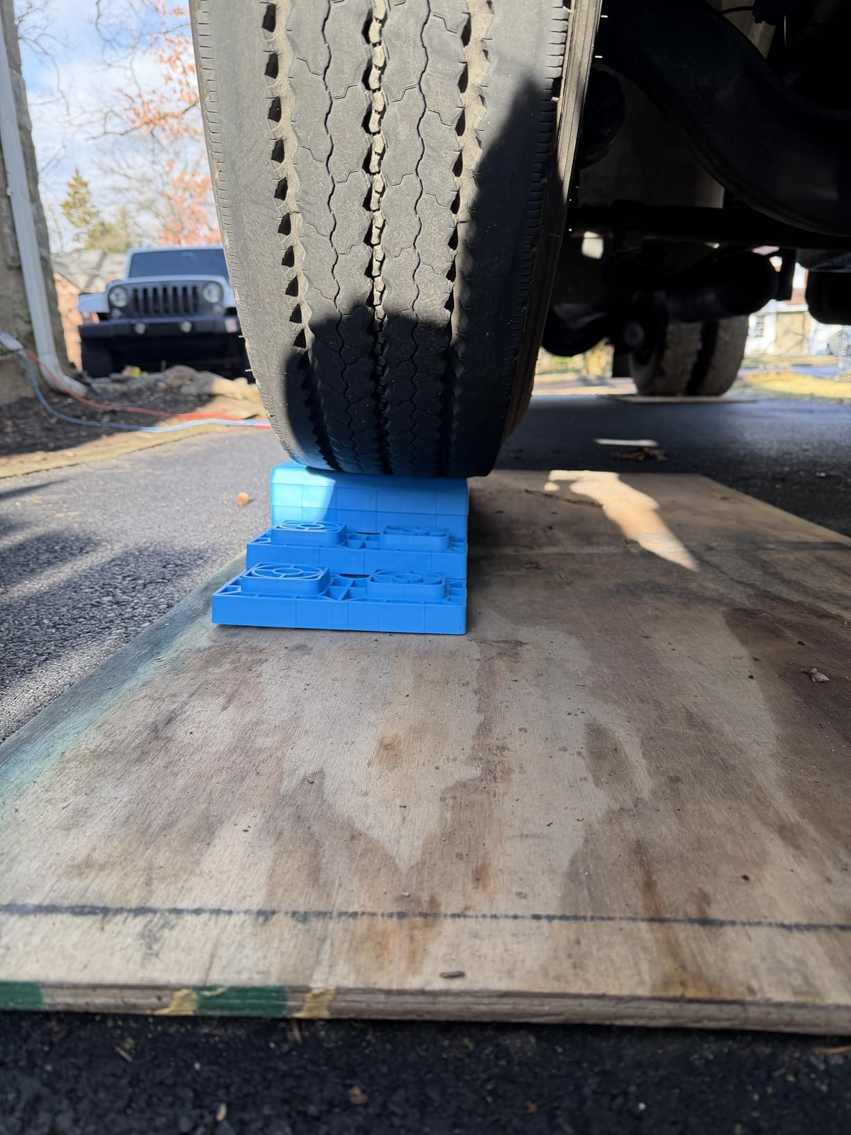 RVMATE 12 Pack RV Leveling Blocks, Camper Trailer Leveling Blocks - Levelers for RVs, Single and Dual Wheels customer photo 1