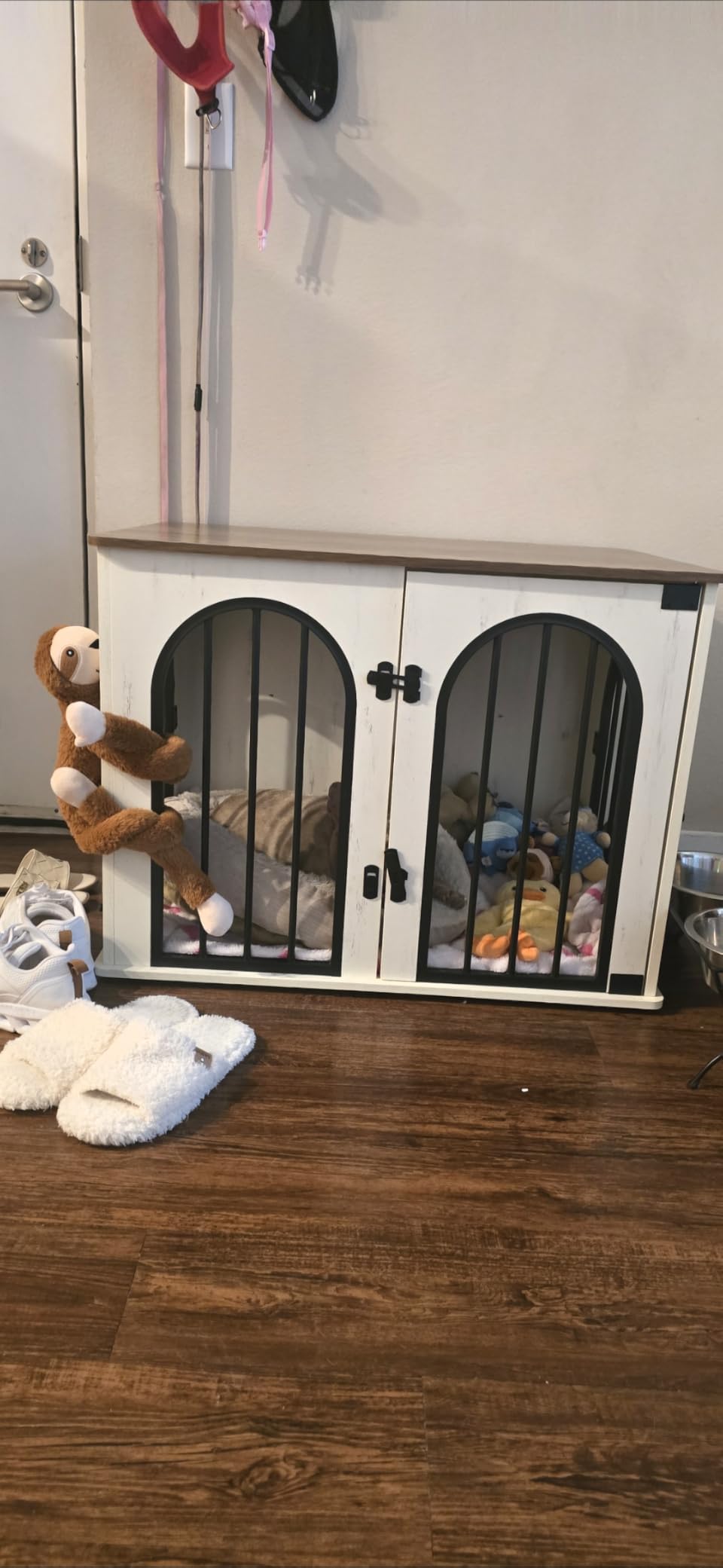 Hzuaneri 31.5'' Dog Crate Furniture, Dog Kennel Indoor for Small/Medium Dogs | Dog Kennel Furniture Wooden Dog Cage Heavy Duty Dog Crate Decorative Pet House End Side Table TV Stand, White Brown DFC85114B customer photo 1