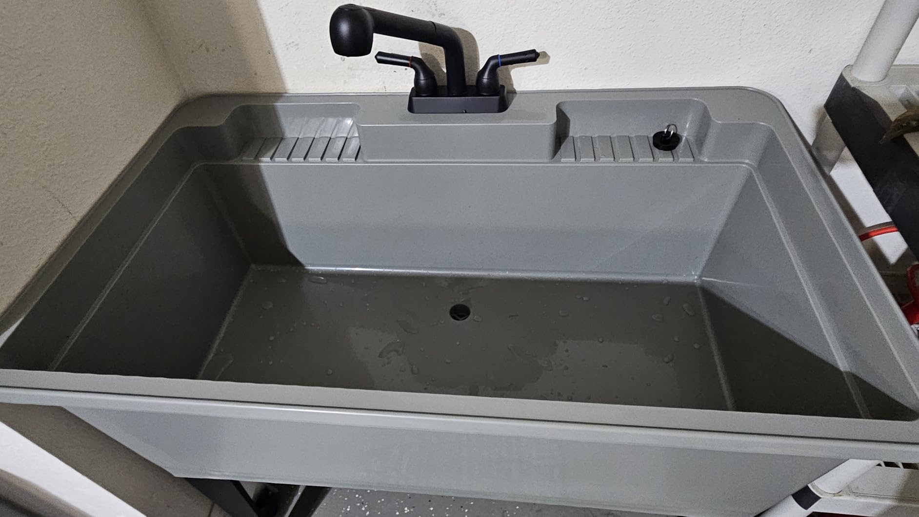 Tehila Freestanding Double-Wide Utility Sink with Steel Legs & Black Pull-Out Faucet, Multi-Purpose Heavy-Duty Laundry Tub and Kitchen Sink for Homes & Business, Grey customer photo 2