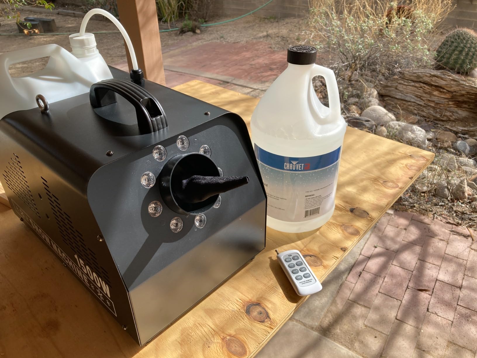 Snow Machine for Outdoor Indoor: 800W Wireless Remote Control Fake Snow Maker - No Preheating Required for Pool Parties Kids Birthday Backyard Water Fun & Events customer photo 2