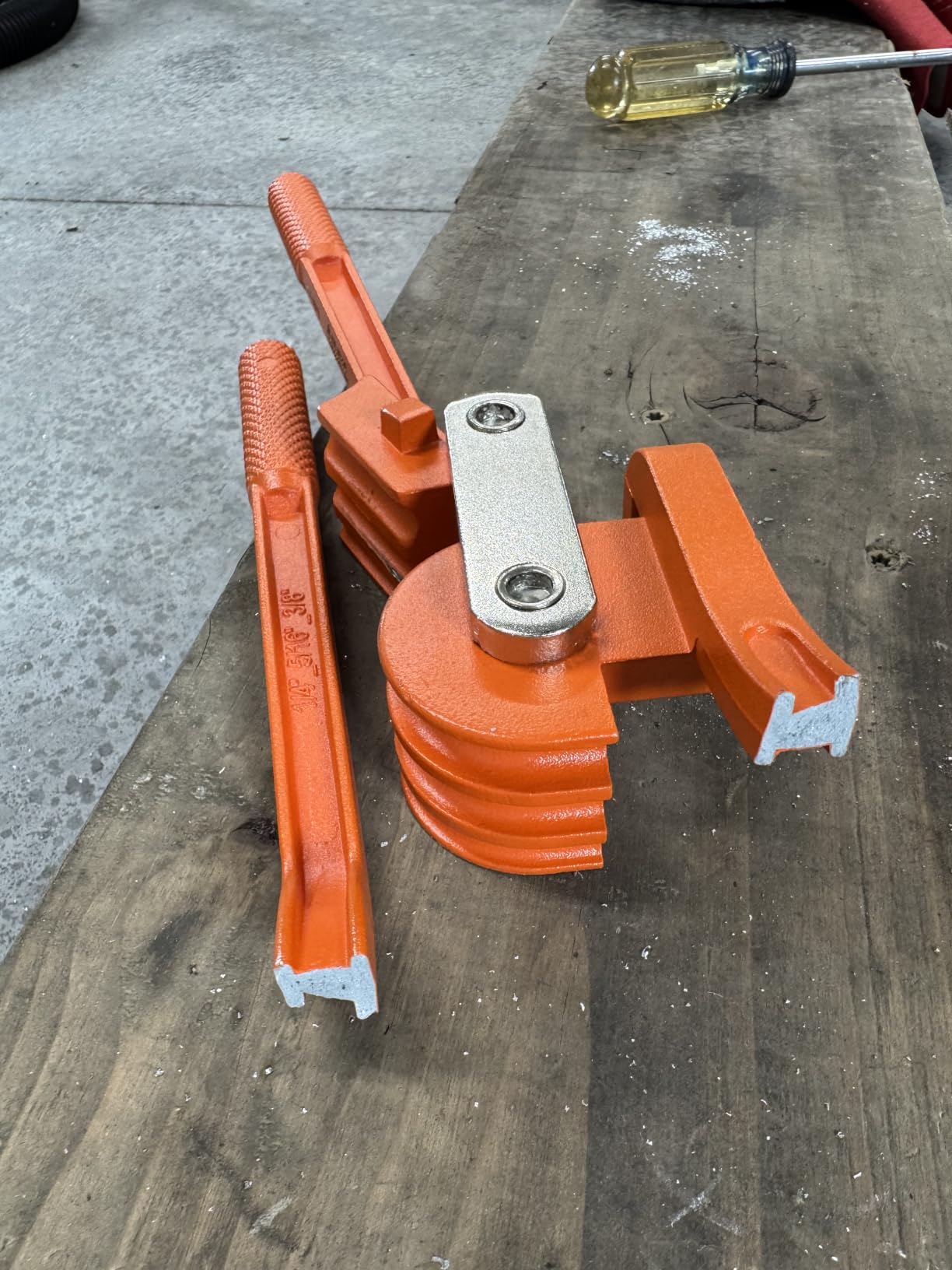Klein Tools 51006 3-in-1 Tube Bender, 1/4, 5/16, and 3/8-Inch O.D. Tubing, Bends Soft Copper, Aluminum up to 180 Degrees customer photo 2