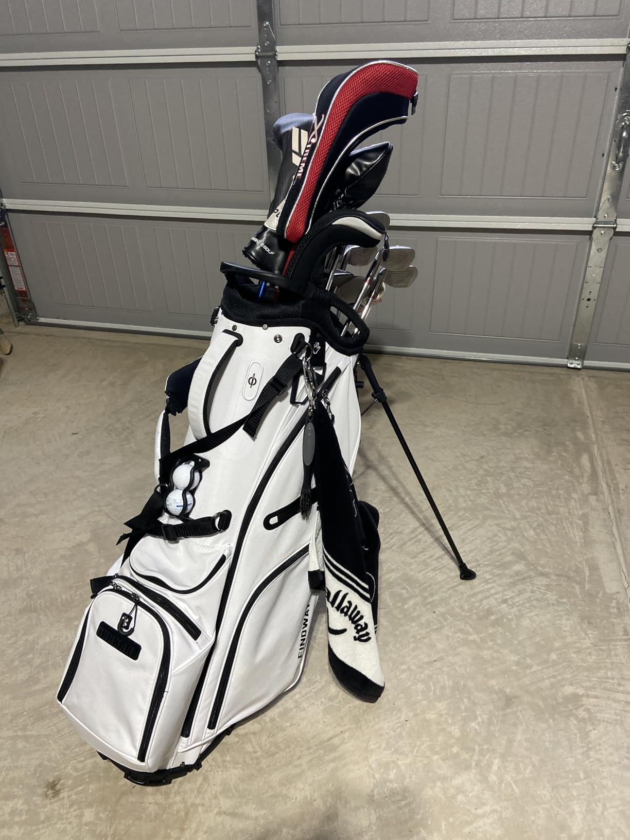 Findway 14 Way Golf Stand Bag, Lightweight Golf Bag with Stand for Men Women, Golf Club Carry Bag with Dual Strap, Rain Cover, Multiple Pockets, Golf Ball Holder customer photo 2