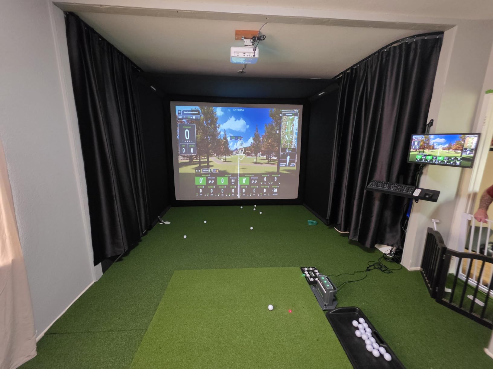 Bearwill Golf Mat 31mm, 5x4ft/5x5ft Elite Golf Hitting Mats for Practice Outdoor Indoor, High-Elasticity Artificial Turf Mat for Garage Simulator Chipping Driving Training customer photo 1