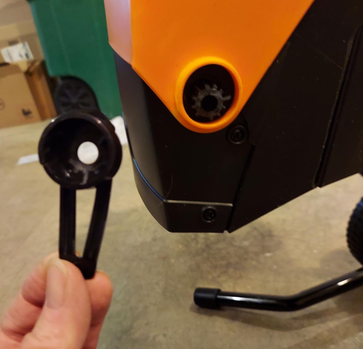 LawnMaster FD1503 Electric Wood Chipper Shredder 15-Amp 1.8-Inch Cutting Diameter Max 14:1 Reduction customer photo 2