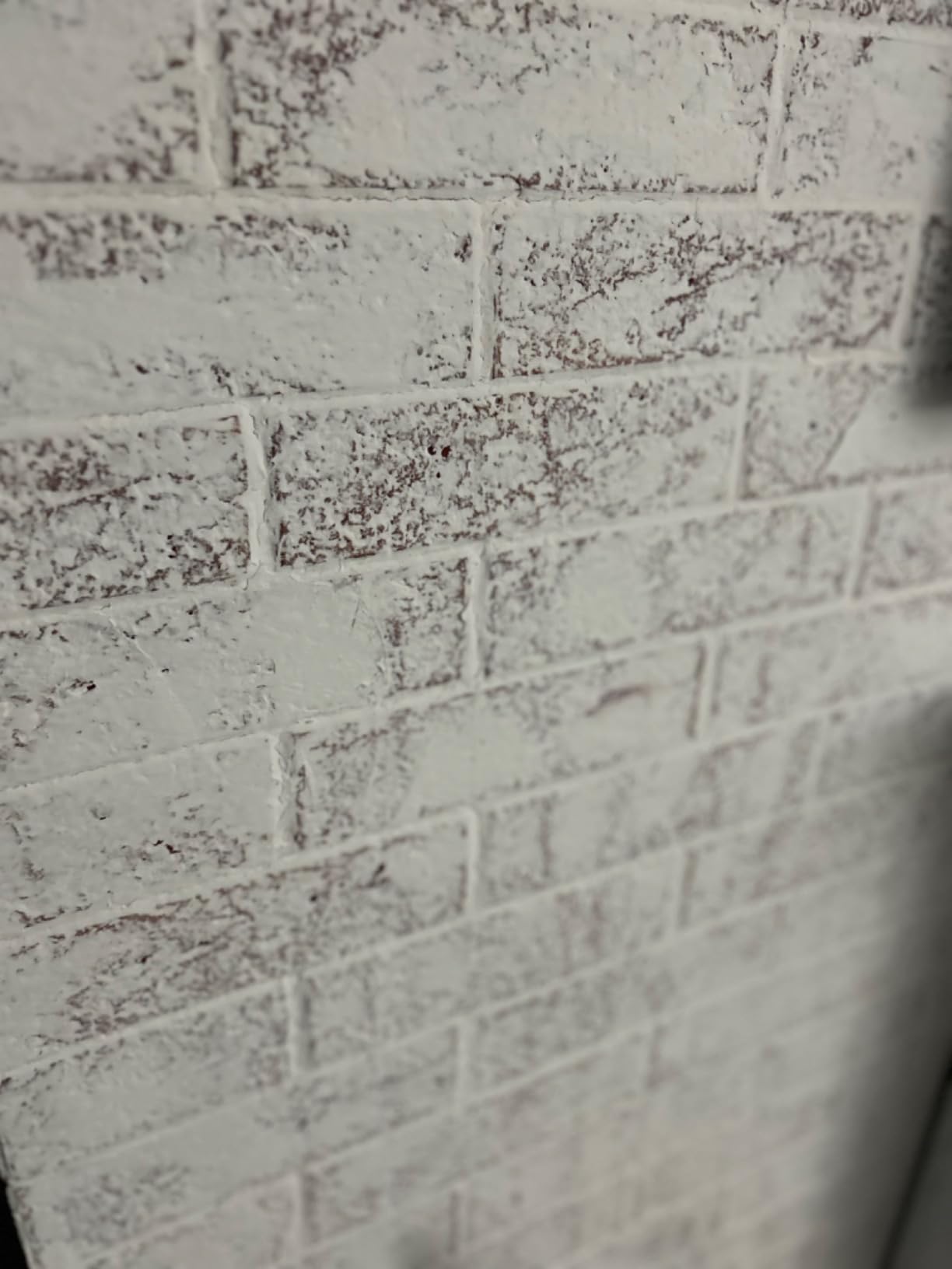 100 Whitewash Red Faux Brick Wall Tiles, 3D Thin Brick Veneers for Bedroom, Bathroom, Kitchen, Fireplace and Fence Wall Panels (14.2 sq ft) customer photo 2