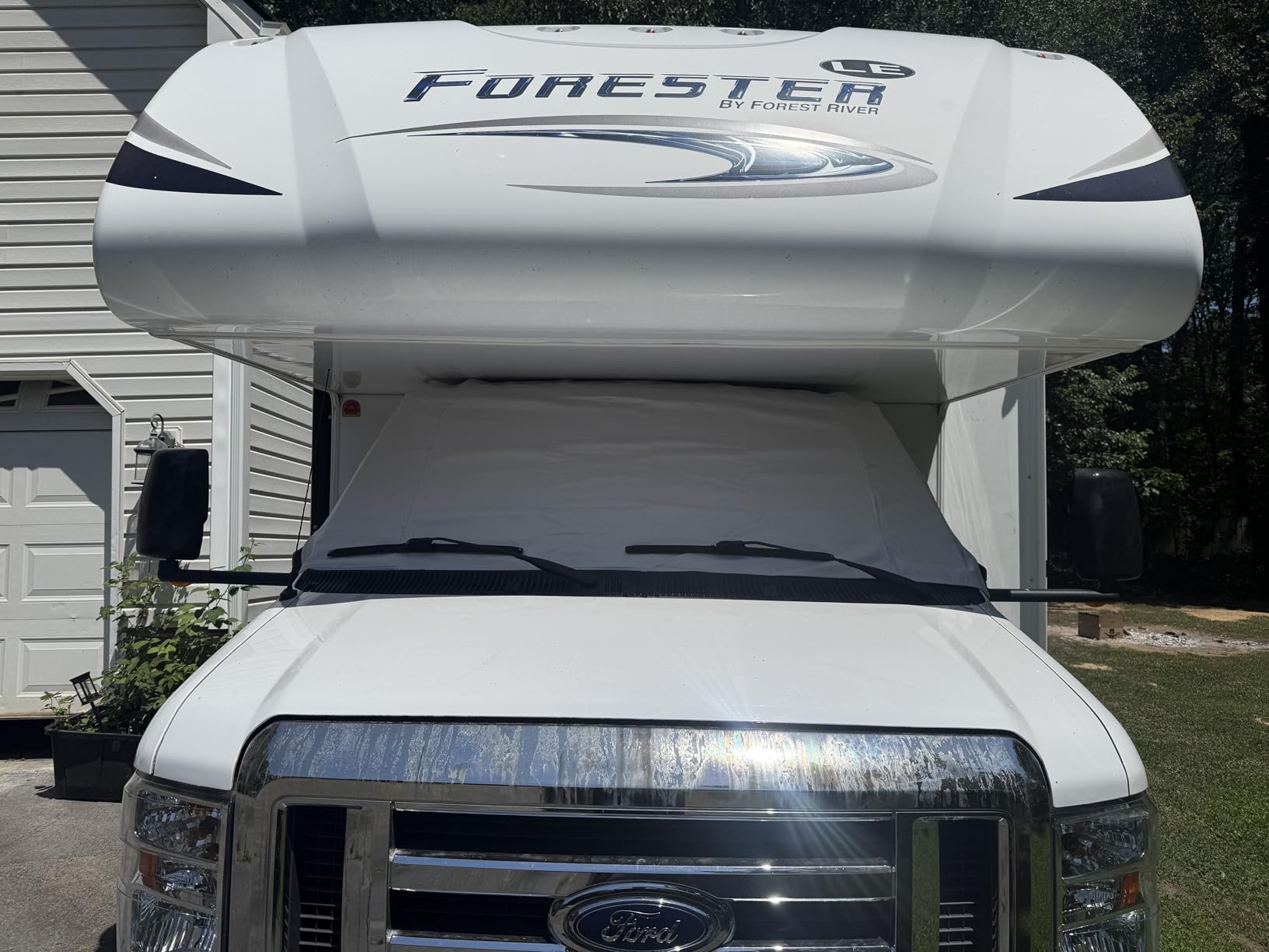Mofeez Travel Trailer RV Cover 7 Layers for 30'-33' Camper Cover | Extra-Thick Windproof Waterproof Rip-Stop Camper Covers with Adhesive Repair Patches, 2Pcs Extra Straps & 4 Tire Covers customer photo 1