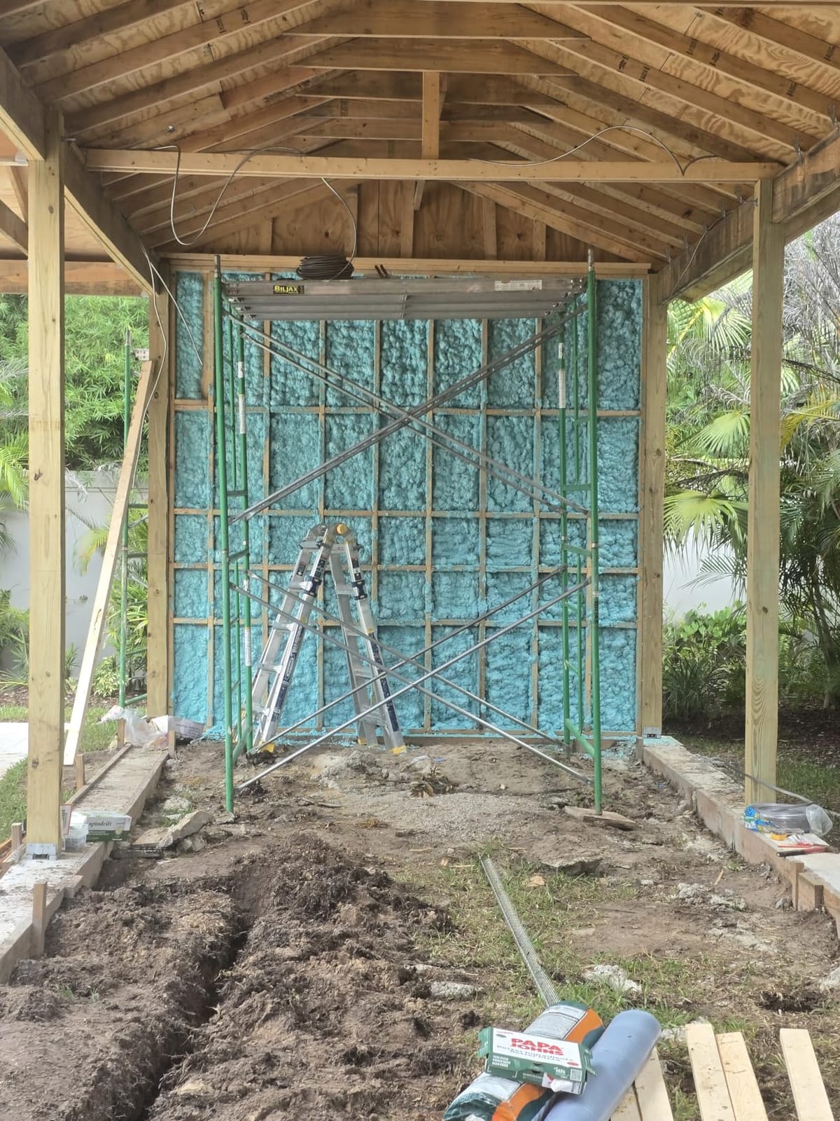 BEEST FullStop Spray Foam Insulation Kit - 480 Board ft/sq.ft. Fire Rated Spray Insulation Foam for Walls & Attics with Thermal & Soundproofing - Includes 24x Cans, 2 Cleaner, Pro X Gun, Safety Gear customer photo 1