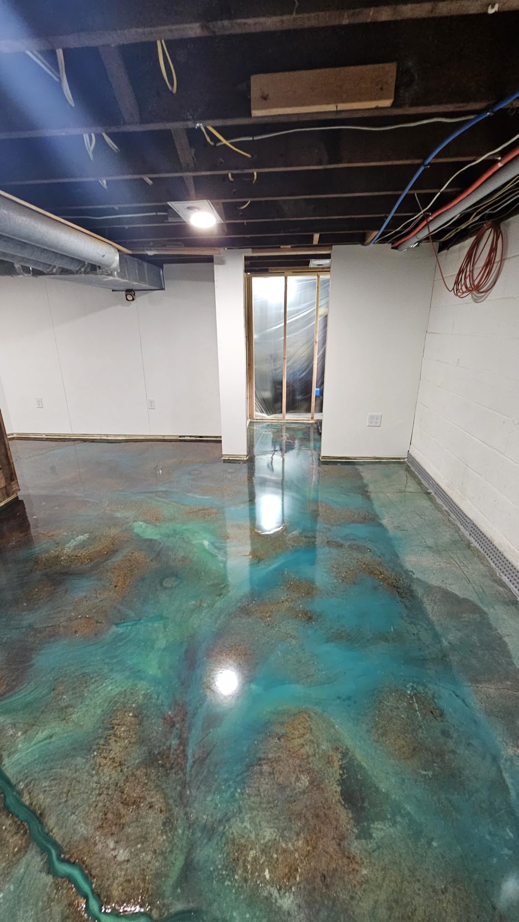 McKinnon Epoxy Resin Garage Floor & Concrete Coating Kit, 100% Solids, Zero VOCs, Durable High Gloss, Commercial & Residential (4 Gallon) customer photo 2