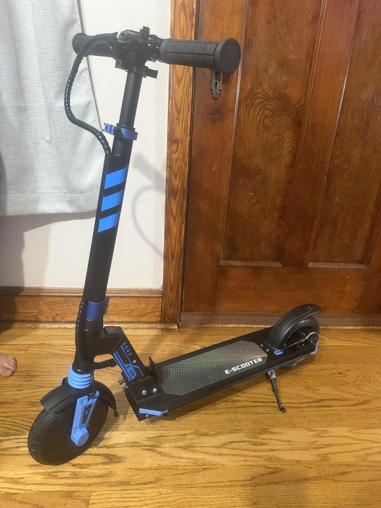 Electric Scooter Kids & Teens 8-16, 200W-350W, Foldable, UL2272 | Up to 10-19 MPH, Long 12-18 Mile Range, 8-8.5