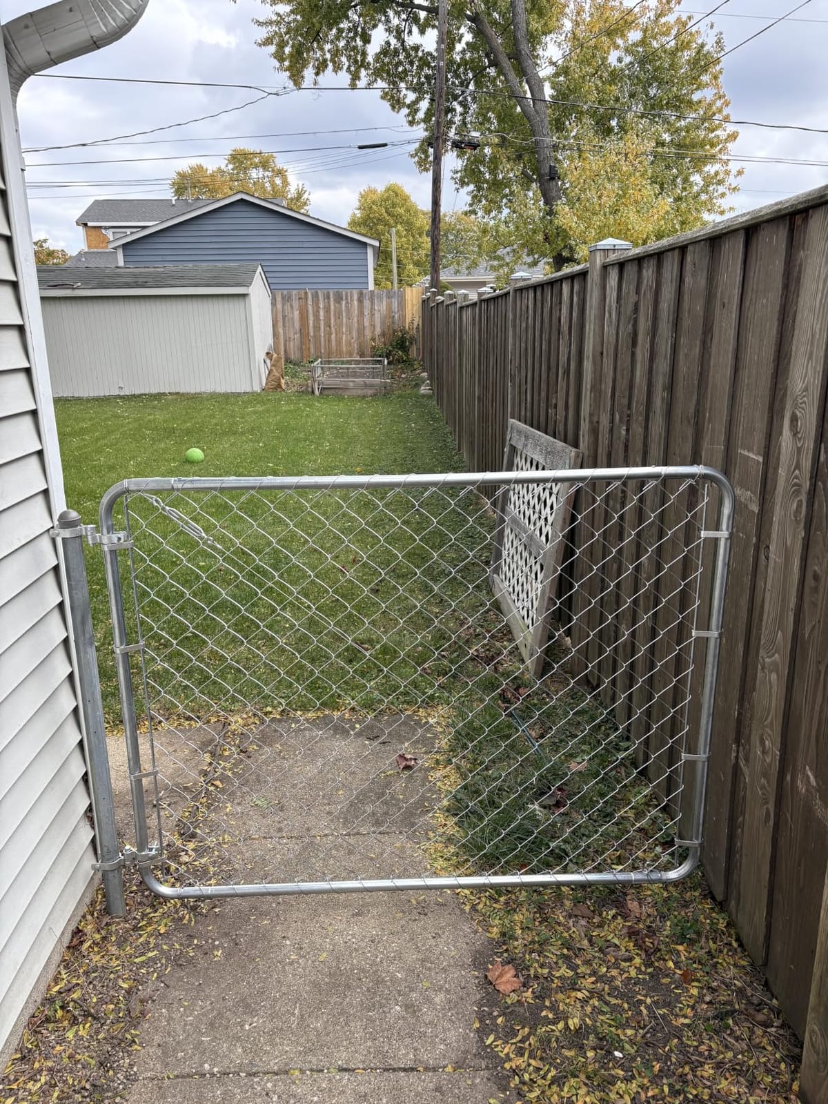 VEVOR Chain Link Fence Gate, 70 x 72 in, Adjustable Chain Link Fence Panel, Garden Fence Gate Opening, Rust-Resistant Galvanized Fencing Gate for Farm Posts Not Included customer photo 1