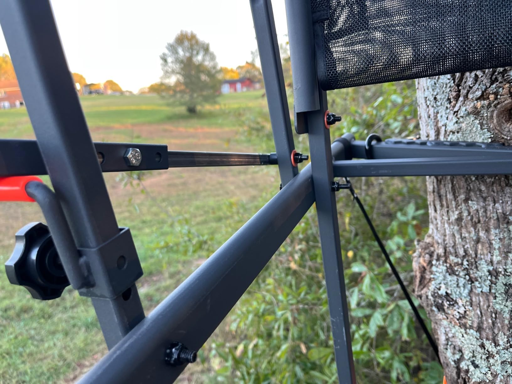 Guide Gear 15.5' Ladder Tree Stand for Hunting with Mesh Seat, Hunting Gear, Equipment, and Accessories customer photo 1