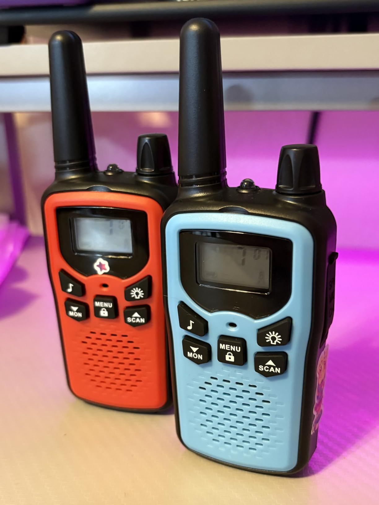 Rechargeable Walkie Talkies Long Range for Adults, Walky Talky VOX with 22 FRS Channels, 99 Privacy Codes Two Way Radio, 1200mAh Li-ion Battery, for Camping Hiking Emergency (2 Pack Colorful) customer photo 1